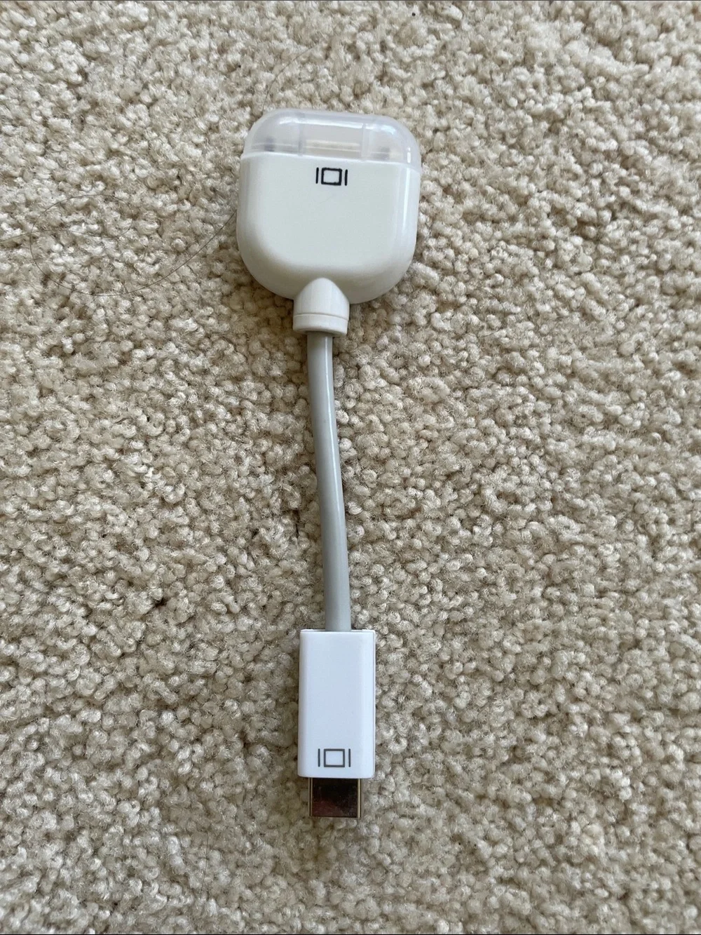 White Mini-DVI to VGA Adapter